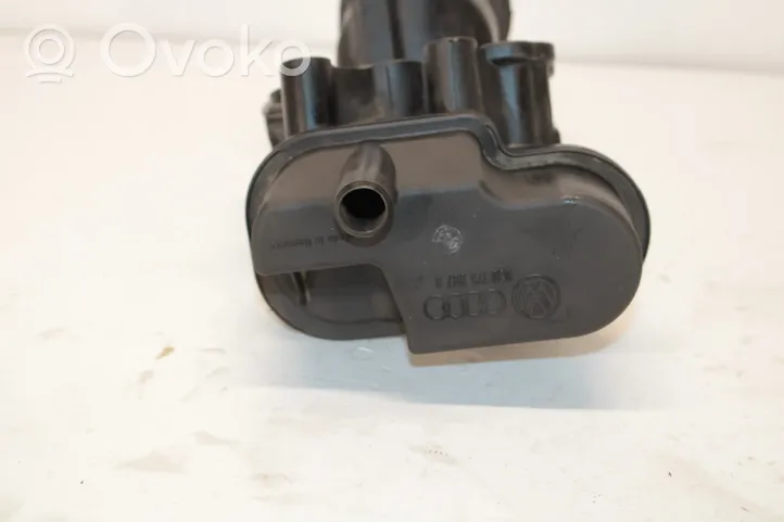 Volkswagen PASSAT B7 Supporto di montaggio del filtro dell’olio 06D115397G