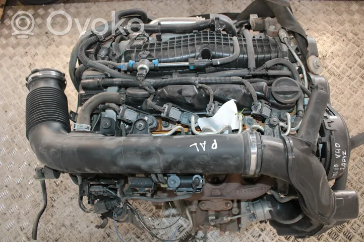 Volvo V40 Moottori D4204T8