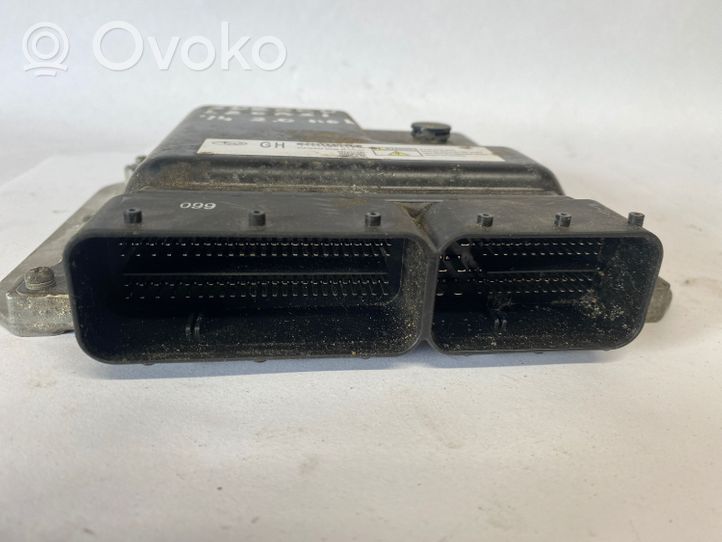 Subaru Outback Calculateur moteur ECU 22611AU270