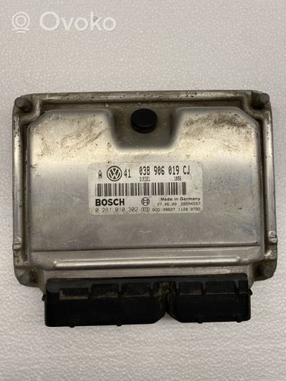 Volkswagen Golf IV Calculateur moteur ECU 038906019CJ