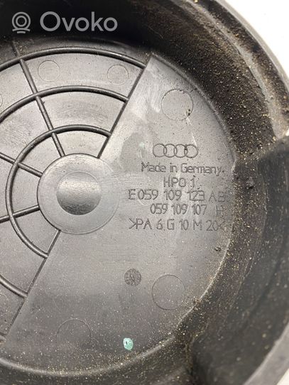 Audi A5 8T 8F Cache carter courroie de distribution 058109123