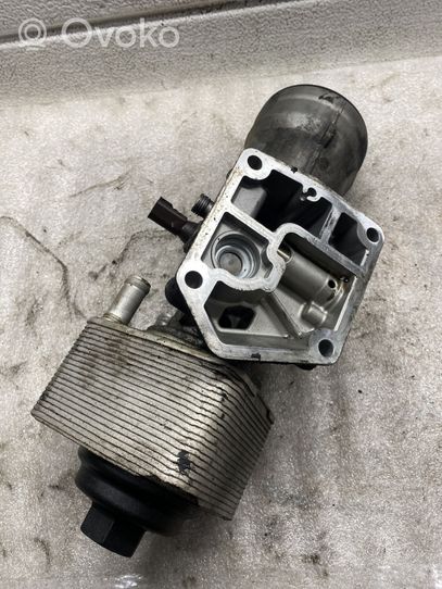 Volkswagen Touran I Oil filter mounting bracket 045115389K
