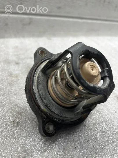 Audi A6 S6 C6 4F Termostato korpusas 0591211111L