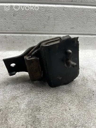 Subaru Impreza I Supporto di montaggio del motore 41022FA091