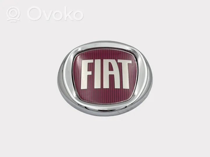 Fiat 500L Logo, emblème, badge 735578621