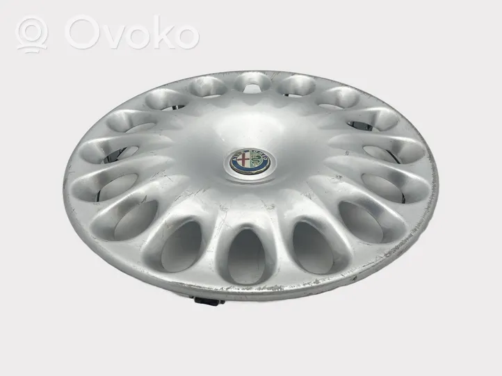 Alfa Romeo 166 R16 wheel hub/cap/trim 60630856