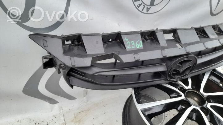 Mazda 2 Maskownica / Grill / Atrapa górna chłodnicy DB5J50712