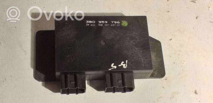 Volkswagen PASSAT B5 Comfort/convenience module 3B0959796