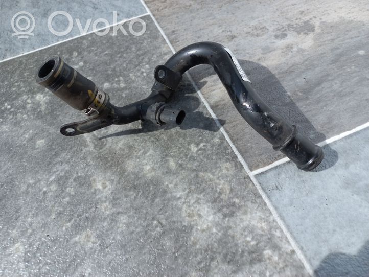 Audi A4 S4 B8 8K Tubo flessibile del liquido di raffreddamento del motore 059121070J