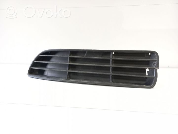 Audi A4 S4 B5 8D Front bumper lower grill 3D0807345B