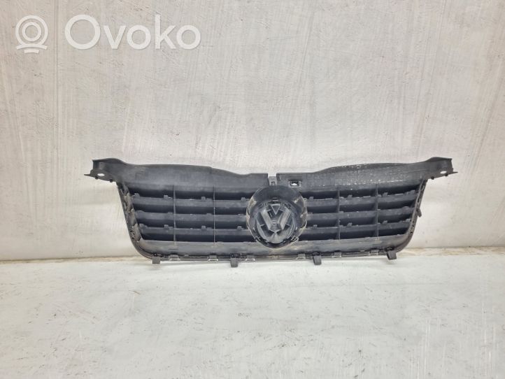 Volkswagen PASSAT B5.5 Etupuskurin ylempi jäähdytinsäleikkö 3B0853651L