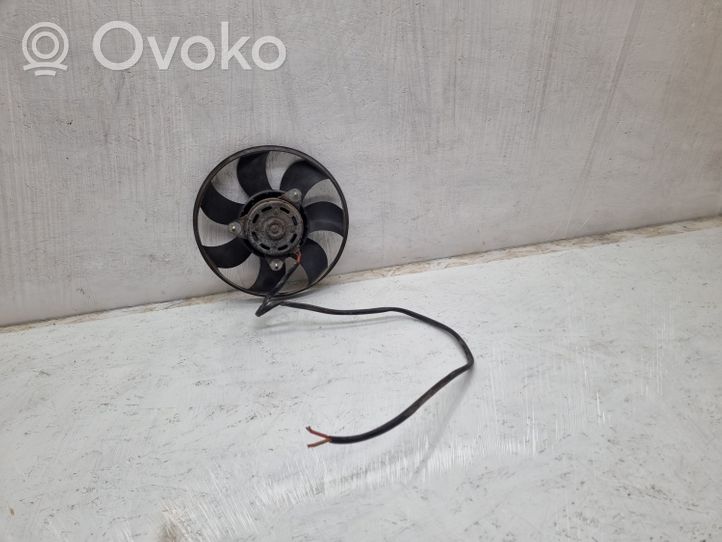 Volkswagen PASSAT B5 Ventilateur, condenseur de climatisation 