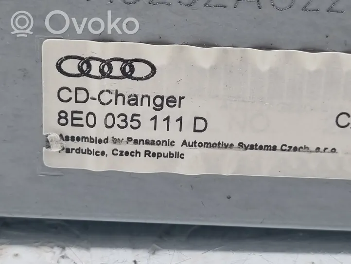 Audi A4 S4 B7 8E 8H CD/DVD keitiklis 8E0035111D