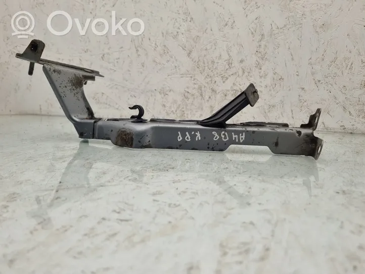 Audi A4 S4 B8 8K Supporto di montaggio del parafango 8K0821135C