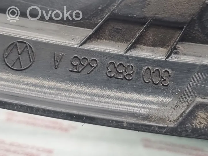 Volkswagen PASSAT B6 Etupuskurin alempi jäähdytinsäleikkö 3C0853665A