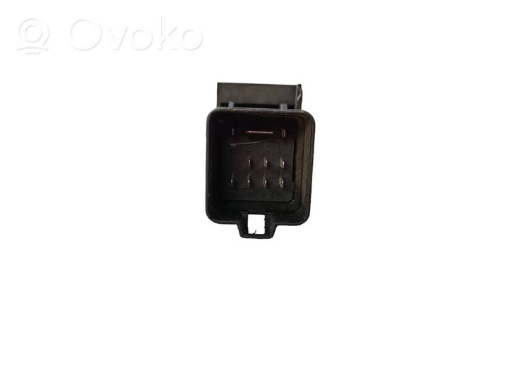 Volvo XC90 Przekaźnik / Modul układu ogrzewania wstępnego 0281003037