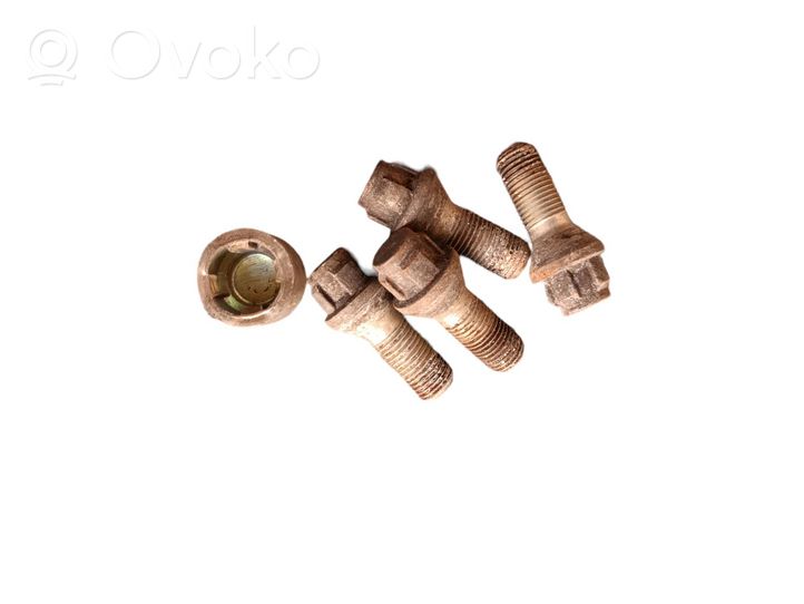 Volvo S60 Nuts/bolts 