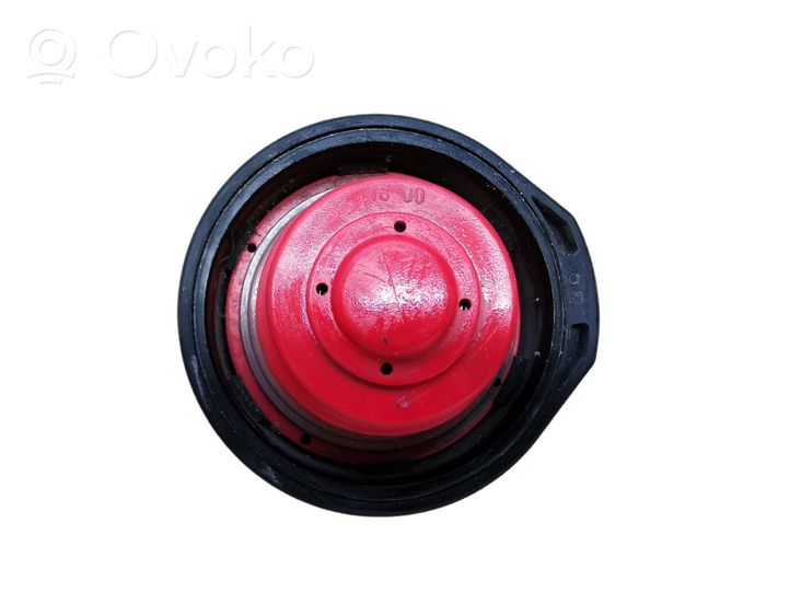 Volvo V70 Tappo del serbatoio del carburante 9470016