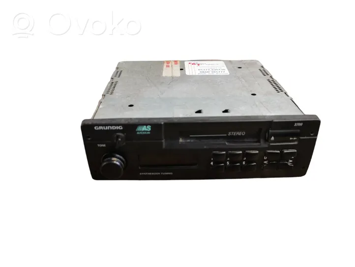 Mercedes-Benz E W124 Radio / CD/DVD atskaņotājs / navigācija GR0636P2248650