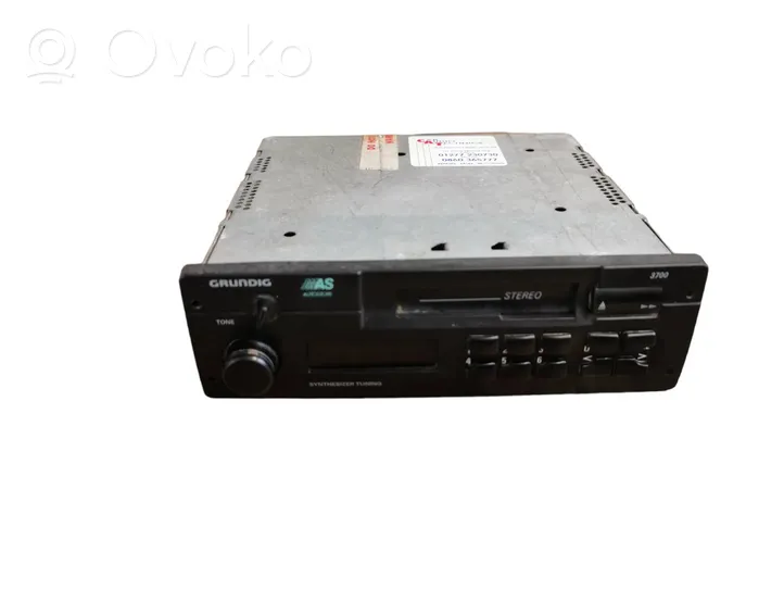 Mercedes-Benz E W124 Radio / CD/DVD atskaņotājs / navigācija GR0636P2248650