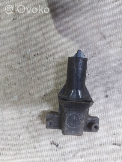 Renault Espace III Supporto di montaggio del parafango 60253008