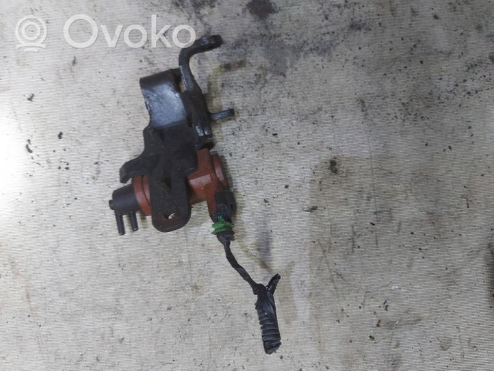 Ford Kuga I Turbo solenoid valve 6g9q9e882ca