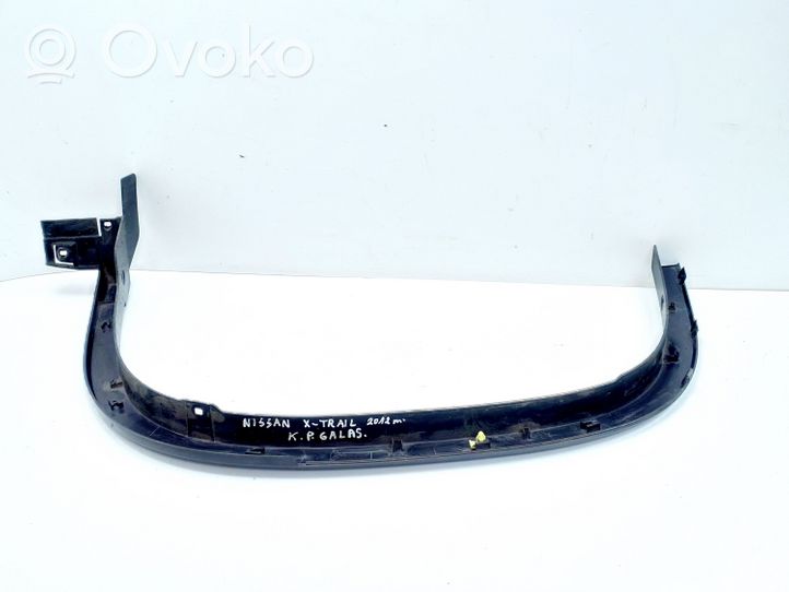 Nissan X-Trail T31 Rivestimento passaruota posteriore 768573UB0A