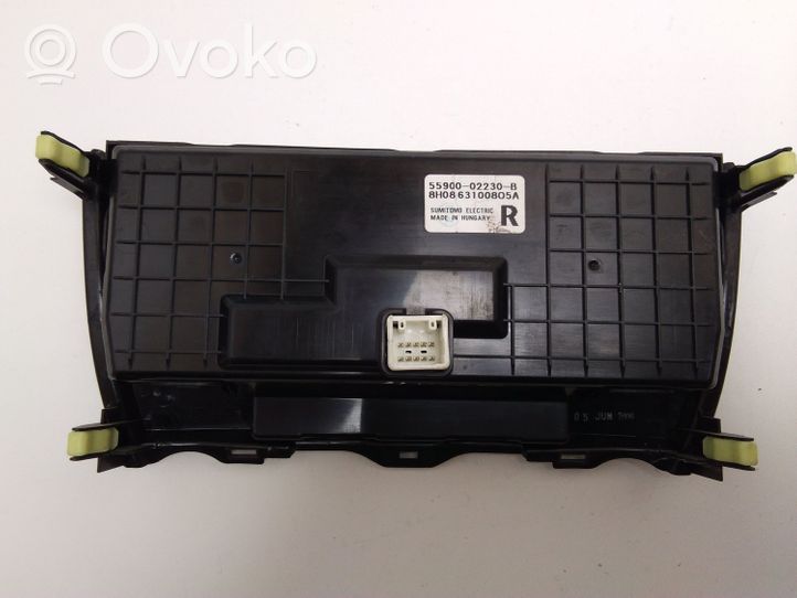 Toyota Auris 150 Przełącznik / Włącznik nawiewu dmuchawy 5590002230B