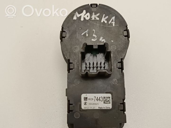 Opel Mokka X Przełącznik świateł 10026923