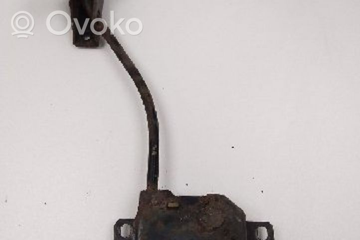 Toyota Corolla Verso E121 Soporte de apoyo de la rueda de repuesto B041219