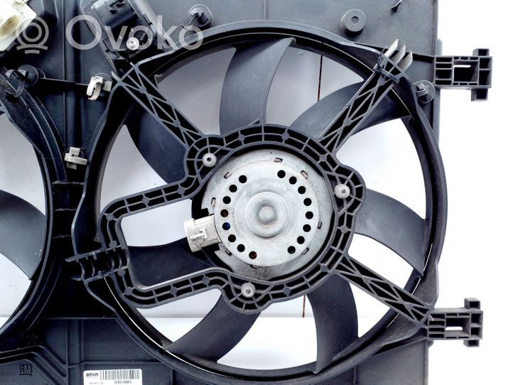 Opel Meriva B Radiator cooling fan shroud 13332666