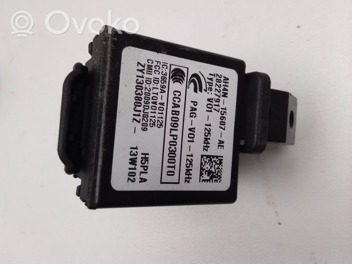 Volvo V40 Module de contrôle sans clé Go AH4N15607AE