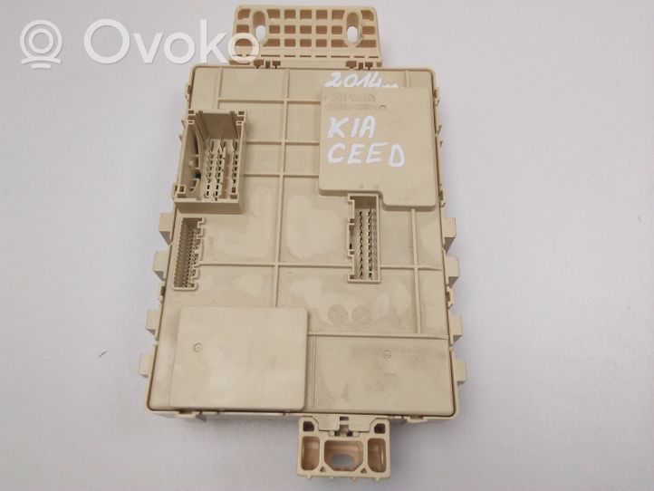 KIA Ceed Relay mounting block 91950A2021