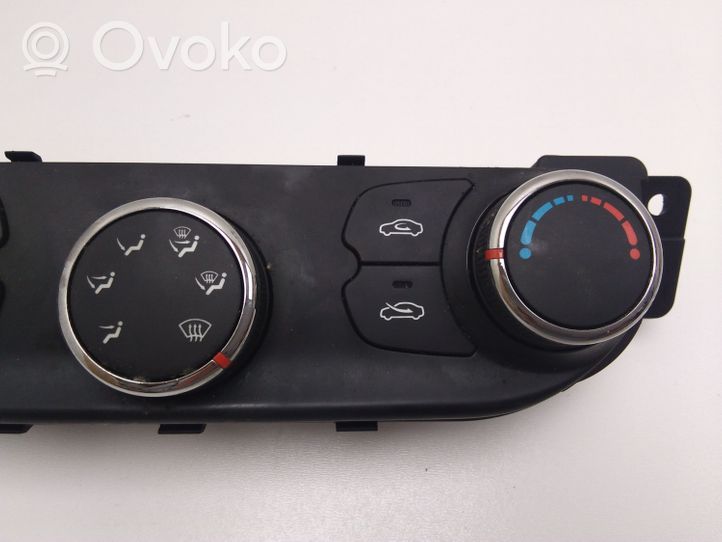 KIA Ceed Przełącznik / Włącznik nawiewu dmuchawy 97250A2000