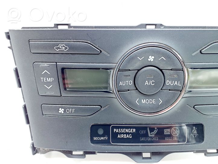 Toyota Auris 150 Przełącznik / Włącznik nawiewu dmuchawy 5590002310