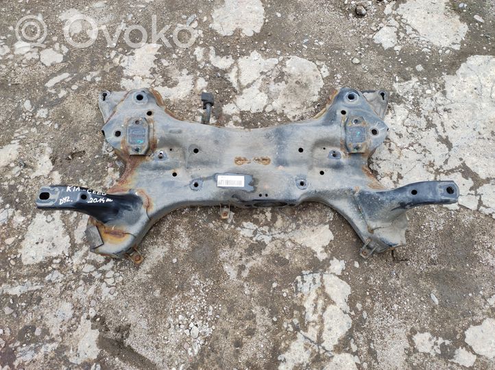 KIA Ceed Rama pomocnicza przednia 62401A2600