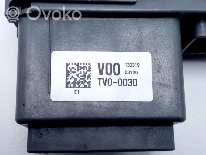 Honda CR-V Skrzynka przekaźników TV00030