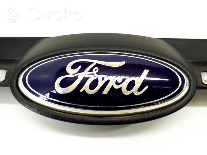 Ford Focus Grille calandre supérieure de pare-chocs avant BM51BA133B
