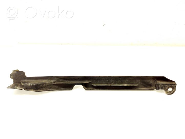 Toyota RAV 4 (XA40) Panel mocowania chłodnicy 1669726010