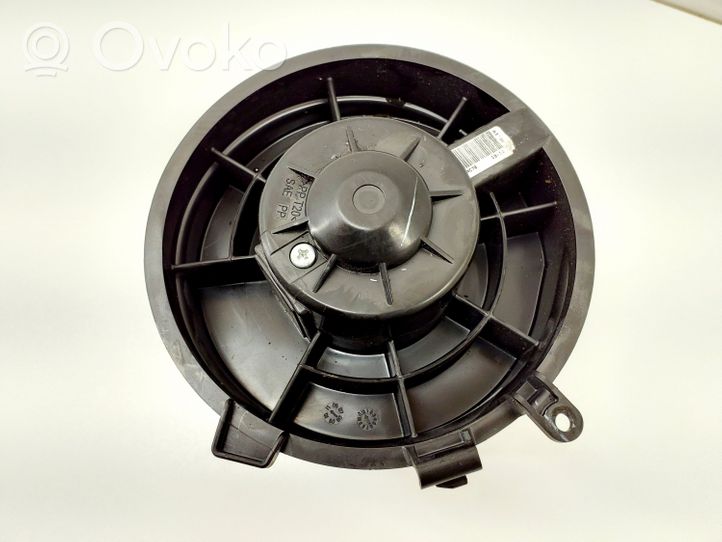 Nissan Qashqai Mazā radiatora ventilators 