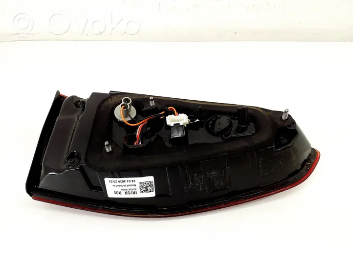 KIA Ceed Luci posteriori del portellone del bagagliaio 92404J7050