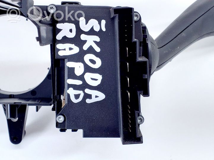 Skoda Rapid (NH) Leva/interruttore dell’indicatore di direzione e tergicristallo 6RA953501K