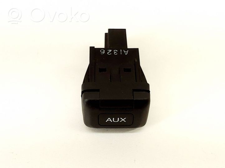 Honda Accord Câble adaptateur AUX M34736