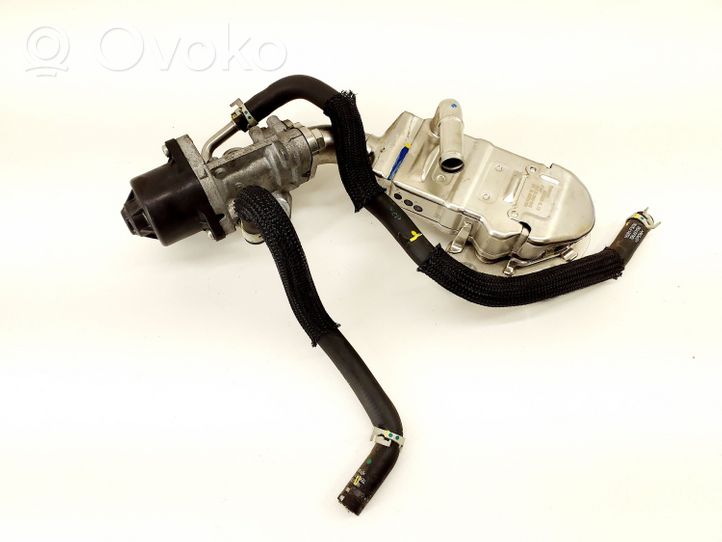 Toyota Yaris XP210 EGR-venttiili/lauhdutin 2568015010