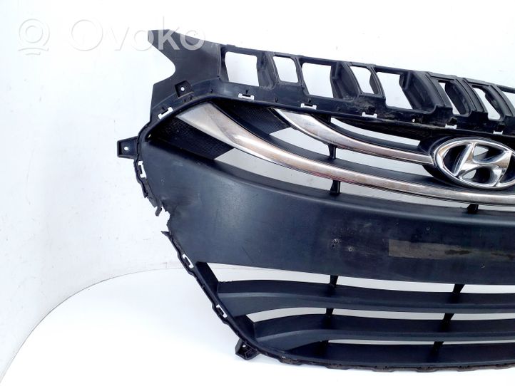 Hyundai i30 Maskownica / Grill / Atrapa górna chłodnicy 86351A6010