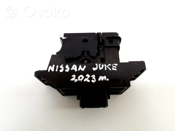 Nissan Juke II F16 Interrupteur, commande de frein de stationnement 251756PA0A