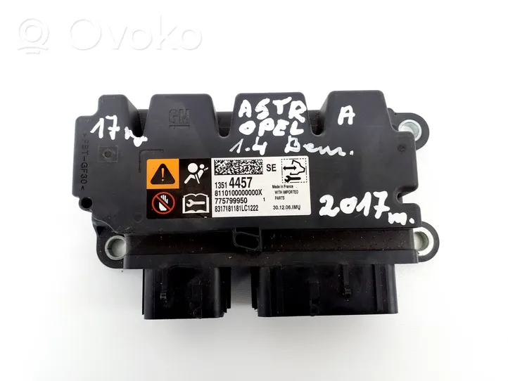 Opel Astra K Module de contrôle airbag 13514457