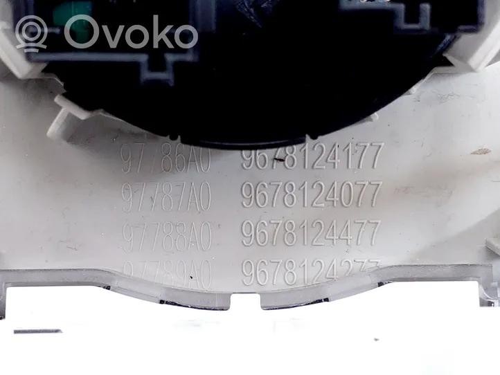 Citroen C4 Grand Picasso Światło fotela przedniego 96781446