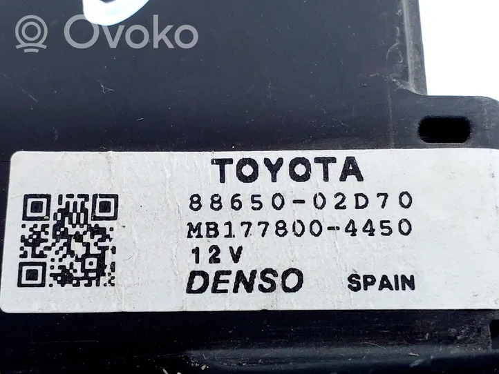 Toyota Auris E180 Inne wyposażenie elektryczne 8865002D70