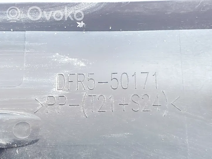 Mazda CX-30 Ramka przedniej tablicy rejestracyjnej DFR550171
